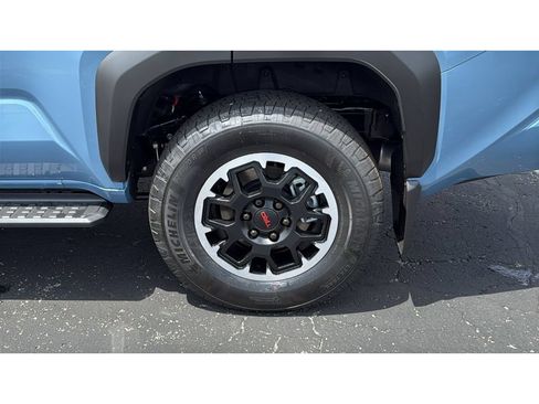 New 2026 Toyota 4Runner TRD Off-Road Premium AWD/4WD image 12