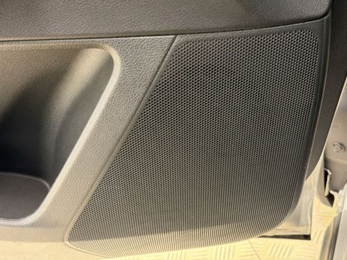 Used 2025 Nissan Pathfinder SV AWD/4WD image 24