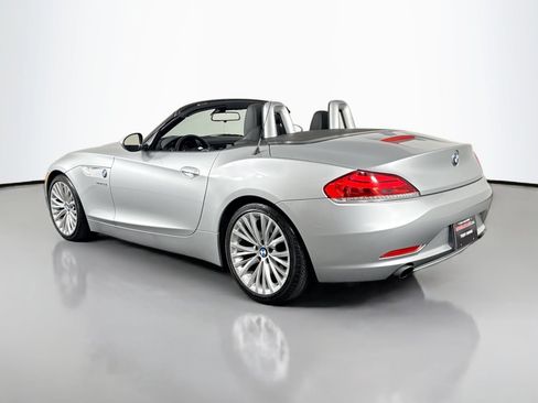 Used 2009 BMW Z4 sDrive35i image 9