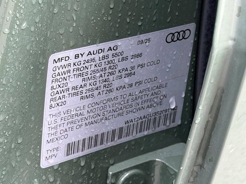 Used 2025 Audi Q5 Premium Plus w/ Premium Plus AWD/4WD image 29