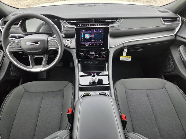 New 2026 Jeep Grand Cherokee Laredo X RWD image 11