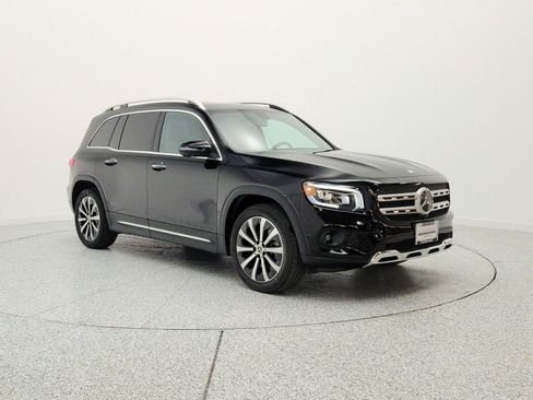 Certified 2022 Mercedes-Benz GLB 250 image 3