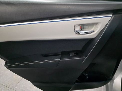 Used 2014 Toyota Corolla LE image 9