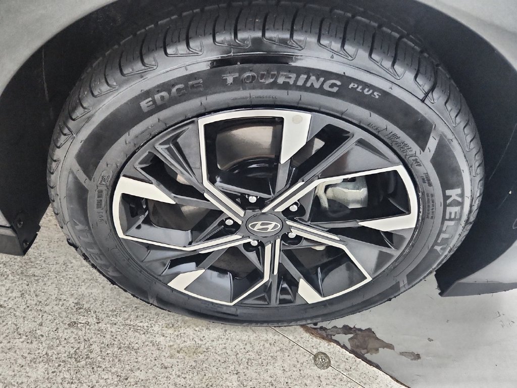 Used 2025 Hyundai Sonata SEL FWD image 35