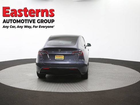 Used 2022 Tesla Model Y Long Range AWD/4WD image 34