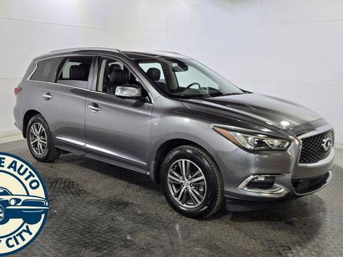 Used 2017 INFINITI QX60 FWD w/ Premium Plus Package image 9