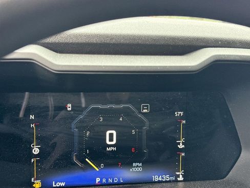 Used 2023 Chevrolet Colorado W/T image 9