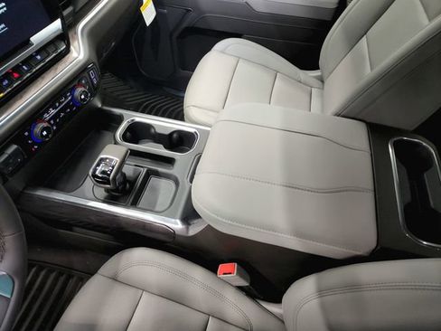 New 2026 Chevrolet Silverado 1500 LTZ w/ LPO, Dark Essentials Package AWD/4WD image 21
