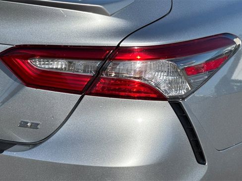 Used 2019 Toyota Camry SE image 31