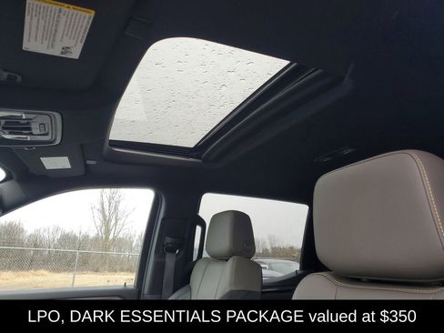 Used 2023 Chevrolet Silverado 1500 ZR2 w/ Technology Package image 7