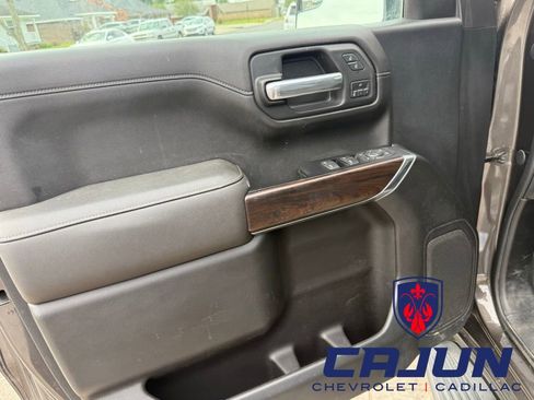 Used 2019 GMC Sierra 1500 SLT RWD image 10