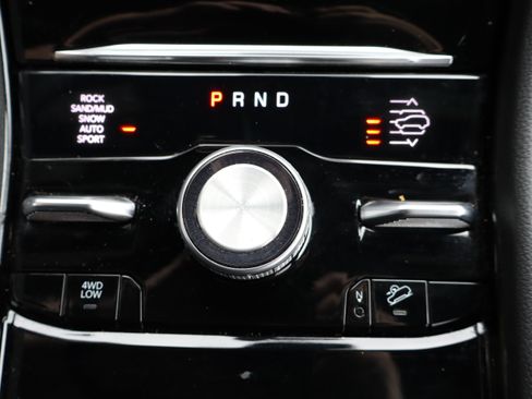 Used 2024 Jeep Grand Cherokee Overland AWD/4WD image 48