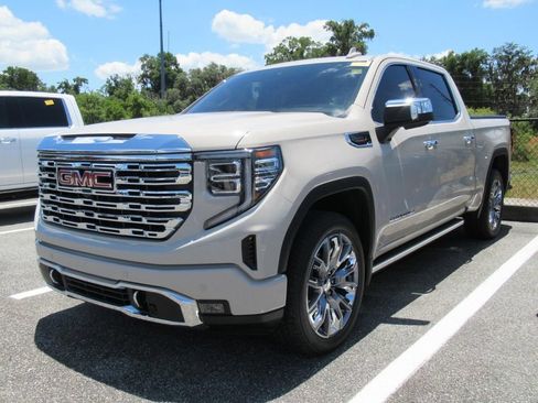 Used 2026 GMC Sierra 1500 Denali w/ Denali Reserve Package AWD/4WD image 2