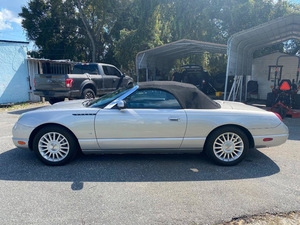 Used 2004 Ford Thunderbird RWD image 5