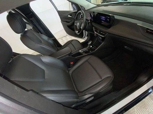Used 2024 Buick Encore GX Sport Touring AWD/4WD image 42