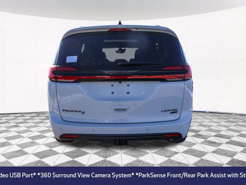 New 2026 Chrysler Pacifica Limited w/ Uconnect Theater Family Group image 13