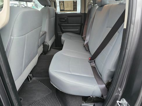 Used 2017 RAM 1500 Express image 27