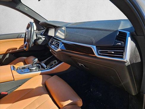 Used 2021 BMW X5 sDrive40i w/ M Sport Package image 24