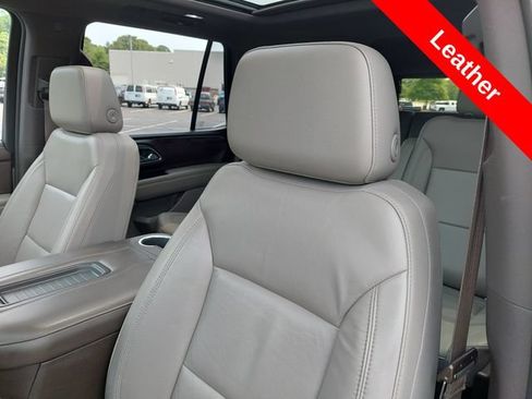 Used 2021 Chevrolet Tahoe Z71 w/ Z71 Signature Package AWD/4WD image 6