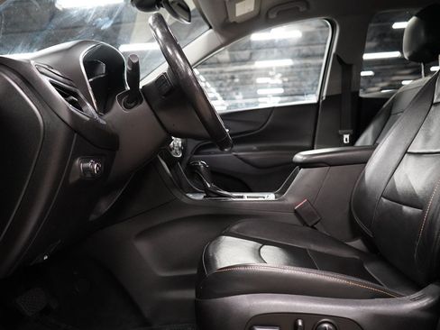 Used 2018 Chevrolet Equinox Premier FWD image 10