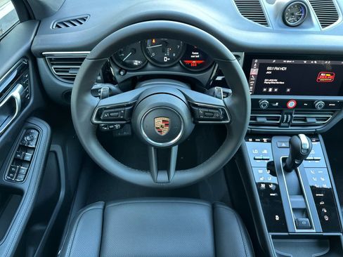 New 2026 Porsche Macan image 15