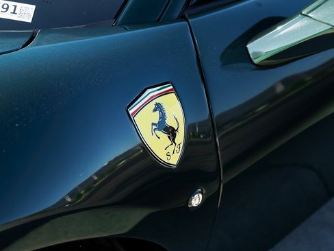 Used 2022 Ferrari F8 Tributo image 6