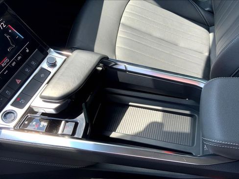 Used 2022 Audi e-tron Premium image 17
