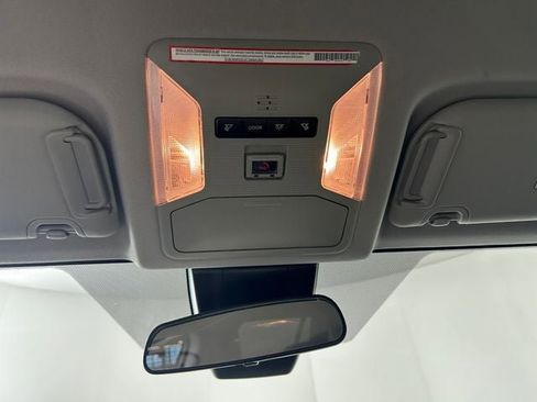 Used 2021 Toyota RAV4 XLE AWD/4WD image 25