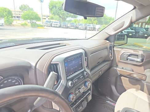 Used 2020 Chevrolet Silverado 1500 LT w/ Texas Edition AWD/4WD image 10
