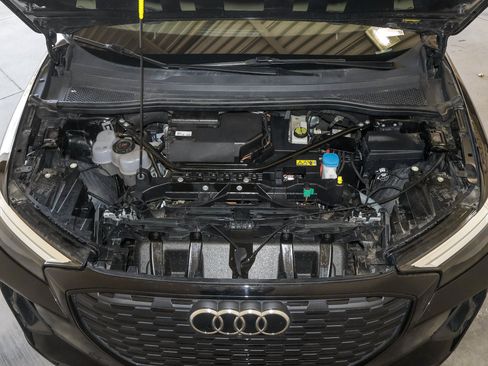Used 2024 Audi Q4 e-tron Premium Plus AWD/4WD image 20