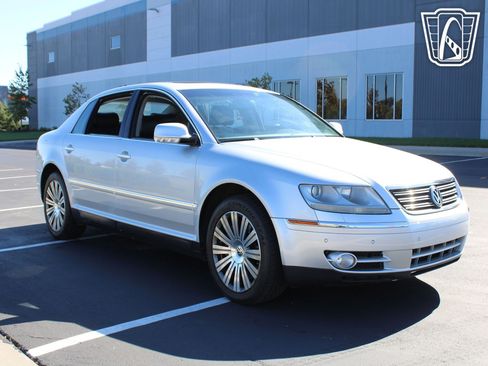 Used 2006 Volkswagen Phaeton V8 AWD/4WD image 23