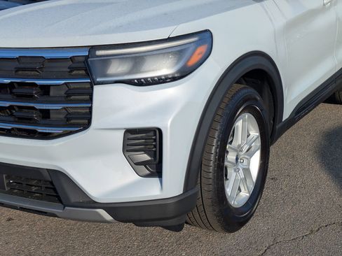 New 2026 Ford Explorer Active RWD image 10