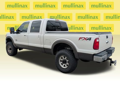 Used 2016 Ford F250 Lariat w/ Lariat Interior Package AWD/4WD image 3