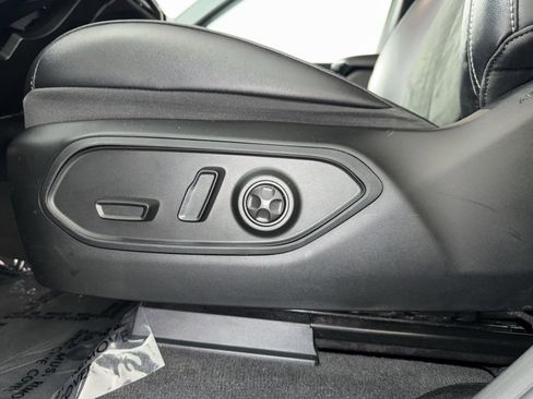 Used 2023 Jeep Grand Cherokee L Laredo AWD/4WD image 14