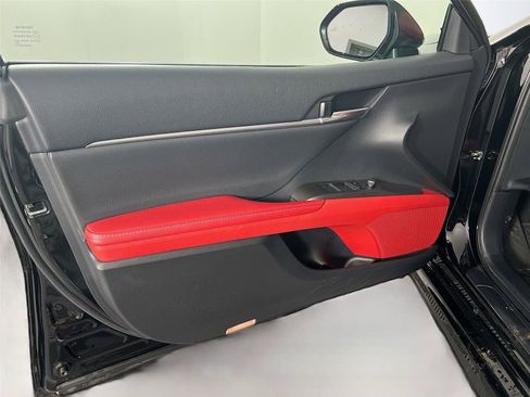 Used 2022 Toyota Camry XSE w/ Navigation Upgrade Package FWD image 18