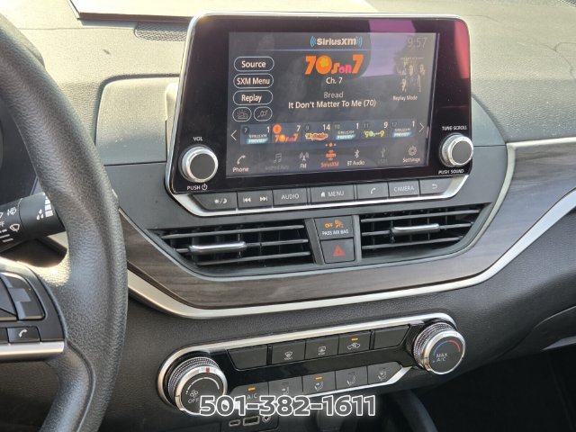 Used 2023 Nissan Altima 2.5 SV FWD image 21