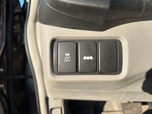 Used 2013 Honda Insight EX image 19