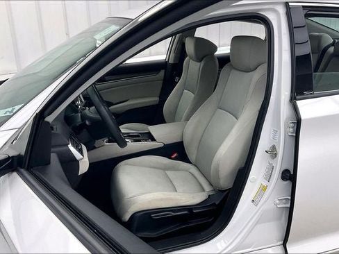 Used 2019 Honda Accord LX image 8