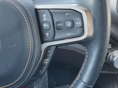Used 2025 RAM 1500 Tungsten AWD/4WD image 13