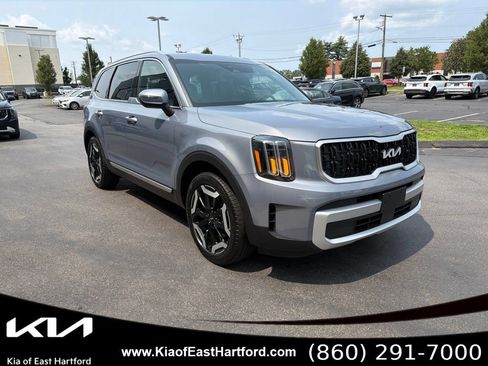 Certified 2024 Kia Telluride EX w/ EX Captain's Chair Package AWD/4WD image 5