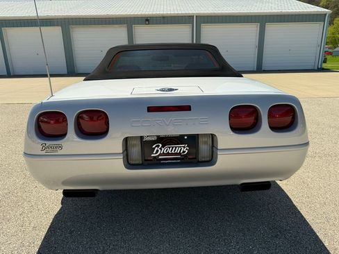Used 1996 Chevrolet Corvette Convertible RWD image 6