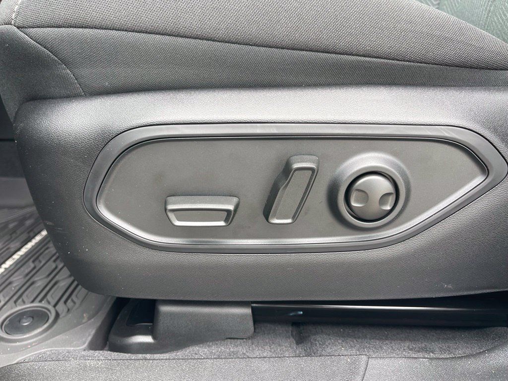 New 2026 Jeep Cherokee Laredo AWD/4WD image 44