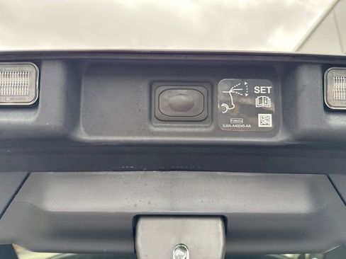 Used 2025 Ford Mustang Mach-E Premium image 18