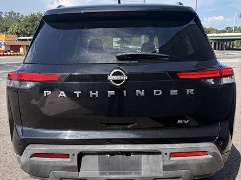 Used 2023 Nissan Pathfinder SV FWD image 4