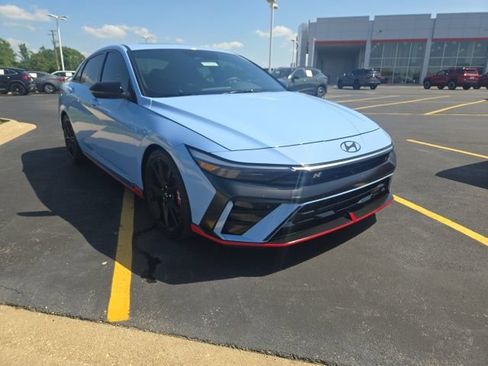 Used 2025 Hyundai Elantra N FWD image 1