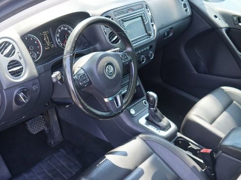 Used 2017 Volkswagen Tiguan Wolfsburg Edition FWD image 13