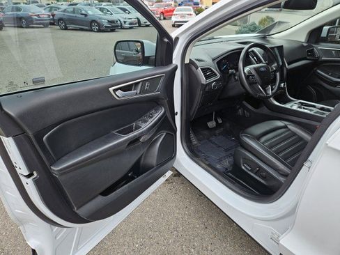 Used 2022 Ford Edge SEL image 8