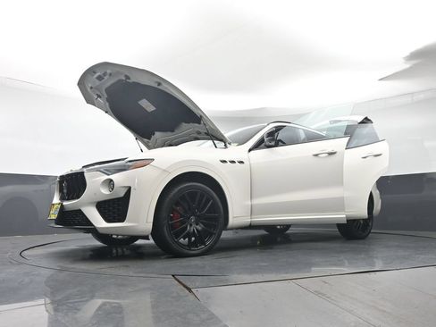 Used 2021 Maserati Levante AWD/4WD image 41