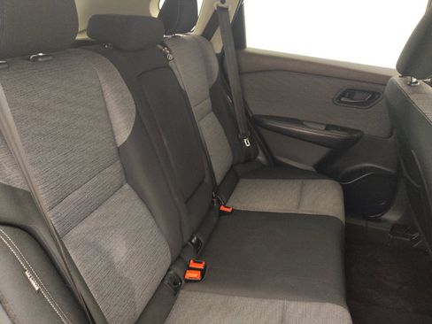 Used 2021 Nissan Rogue S FWD image 19