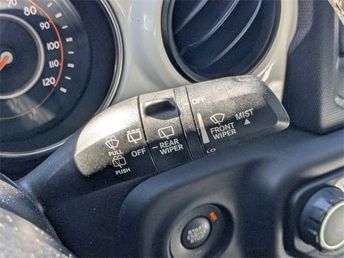 Used 2021 Jeep Wrangler Unlimited Islander image 26